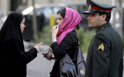 iran_woman_450