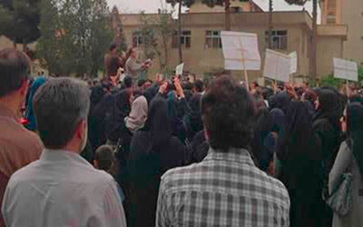 sanandaj-workers-400