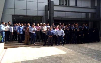 telecom-personnel-in-fars-lorestan-protest-400