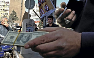 Iran-au-pays-des-mollahs-le-dollar-a-remplace-Mahomet Iran-au-pays-des-mollahs-le-dollar-a-remplace-Mahomet