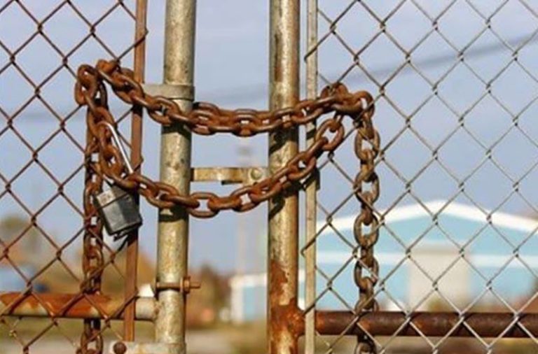 Excessive Imports and Smuggling Main Cause of Factory Shut Downs in Iran