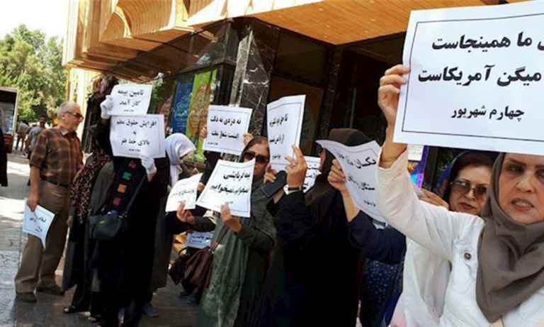 Hundreds of retirees staged a demonstration outside the Labor Ministry in Tehran on Monday, August 26, 2019. The protest was held despite the regime’s repressive measures. A number of protesters, especially those taking pictures and videos, were detained.