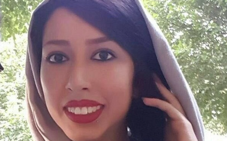 The Iranian regime’s Revolutionary Court in Tehran has sentenced civil activist Saba Kord Afshari to 24 years in prison for protesting the compulsory hijab (veil) and refusing to give a “televised confession.”