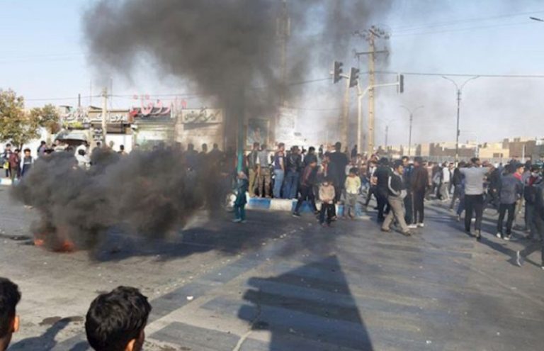 Young People, Suppressive Forces Clash in Islamshahr, Four Martyrs Identified