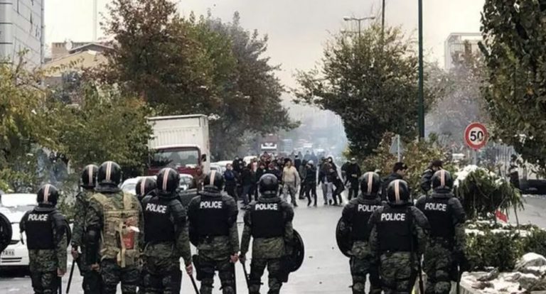 Rights Group Condemns Iran Regime’s Prioritizing of Its Security Over People’s Lives Amid COVID-19 Crisis