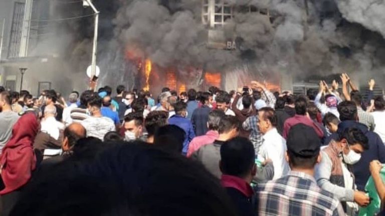 Iran_Uprising_15082020
