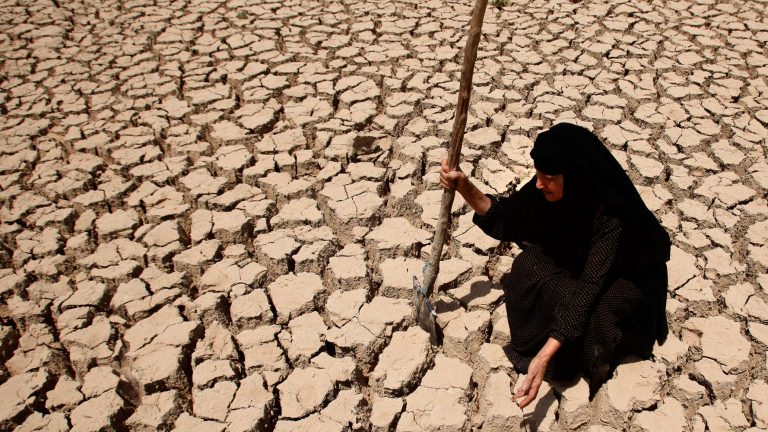 Iran's people now face another issue along other crises: water crisis. This crisis is the direct result of mullahs' mismanagement.