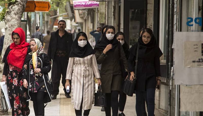 Iran-sanandaj-28122020 Iran, people walking on a street of the city of Sanandaj. The Iranian Judiciary hanged a woman yesterday in the Central Prison of Sanandaj.