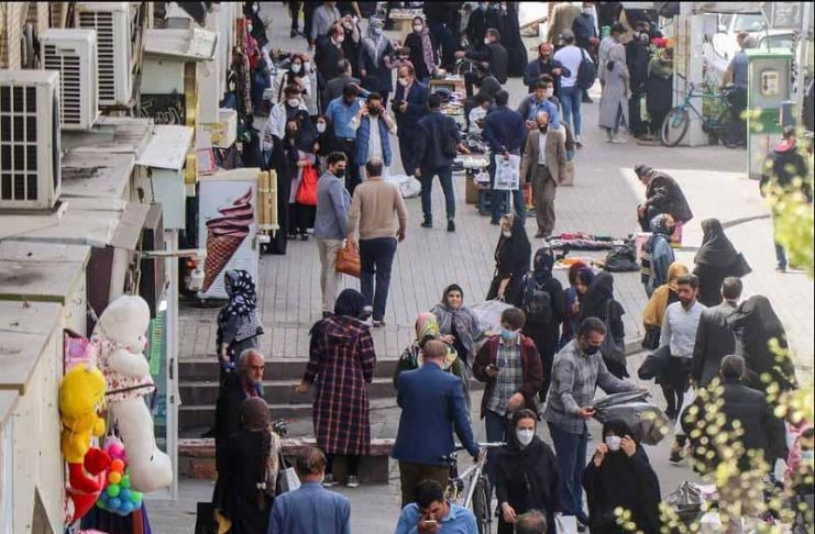 Iran bazaar full packed during Covid-19 fourth wave