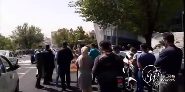 defrauded-investors-in-Tehran-min defrauded-investors-in-Tehran-min