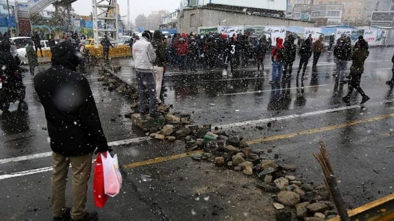 iranian-protestors-facing-police