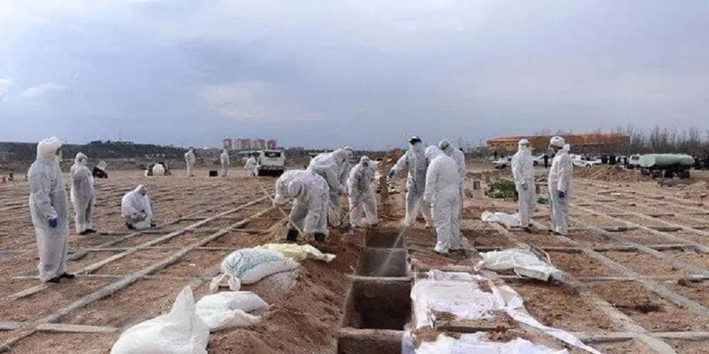 Iran-hits-new-death-toll-record-in-COVID-19-fifth-peak Iran-hits-new-death-toll-record-in-COVID-19-fifth-peak