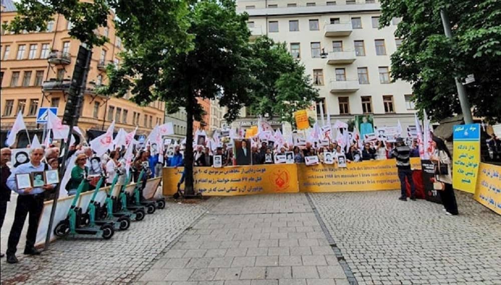 Protest-rally-by-Iranian-Resistance-supporters-in-Stockholm-Sweden—August-2021-1 Protest rally by Iranian Resistance supporters in Stockholm, Sweden—August 2021 (1)