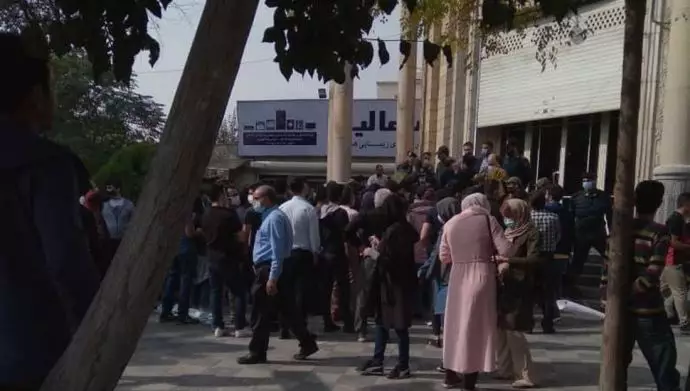 iran-scammed-stock-market-exchange-protest-03112021 iran-scammed-stock-market-exchange-protest-03112021