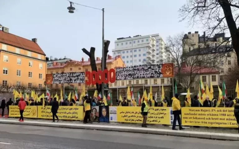 iranian-protesters-stockholm-27112021