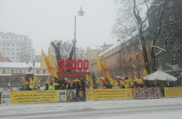 Iran-NCRI-Noury-Trial-MEK-supporters
