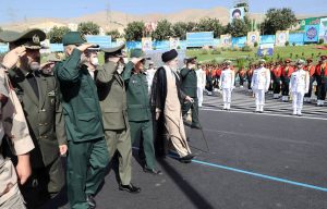 iran-khamenei-military-parade (1) iran-khamenei-military-parade-1