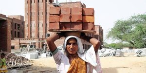 women workers in Iran min