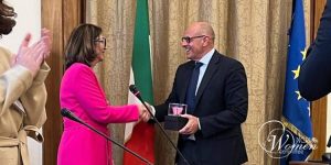 Courage award to Shahrzad Sholeh Courage award to Shahrzad Sholeh