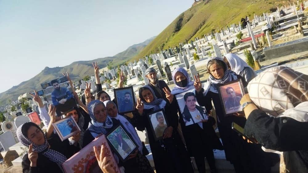 iran kurdistan martyrs honoring iran kurdistan martyrs honoring