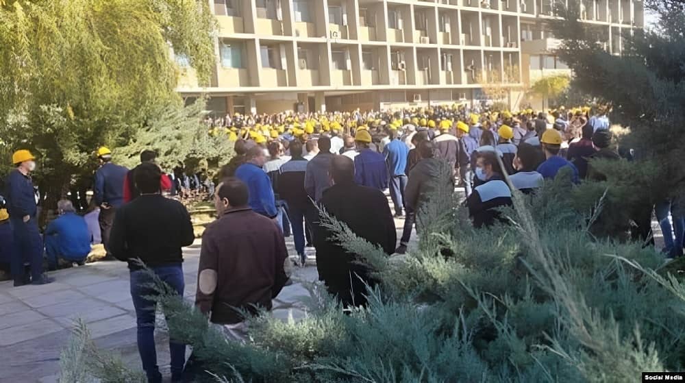 iran isfahan steel factory workers strike 02122023 (1) iran isfahan steel factory workers strike 02122023 (1)