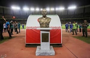iran sepahan stadium soleimani statue iran sepahan stadium soleimani statue