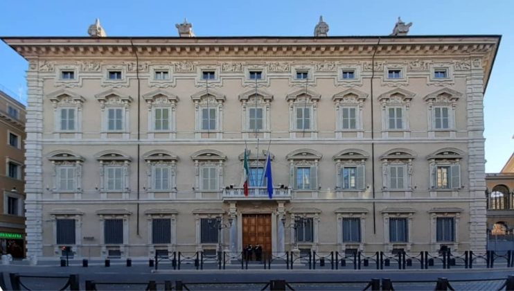 Palazzo Madama in Rome, home to the Italian Senate. Photo by Sergio D’Afflitto, licensed under CC BY-SA 4.0.
