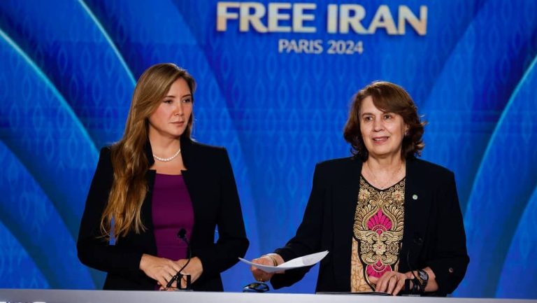 Former President of Ecuador Rosalia Arteaga: Women Worldwide Stand in Solidarity with Iranian Women