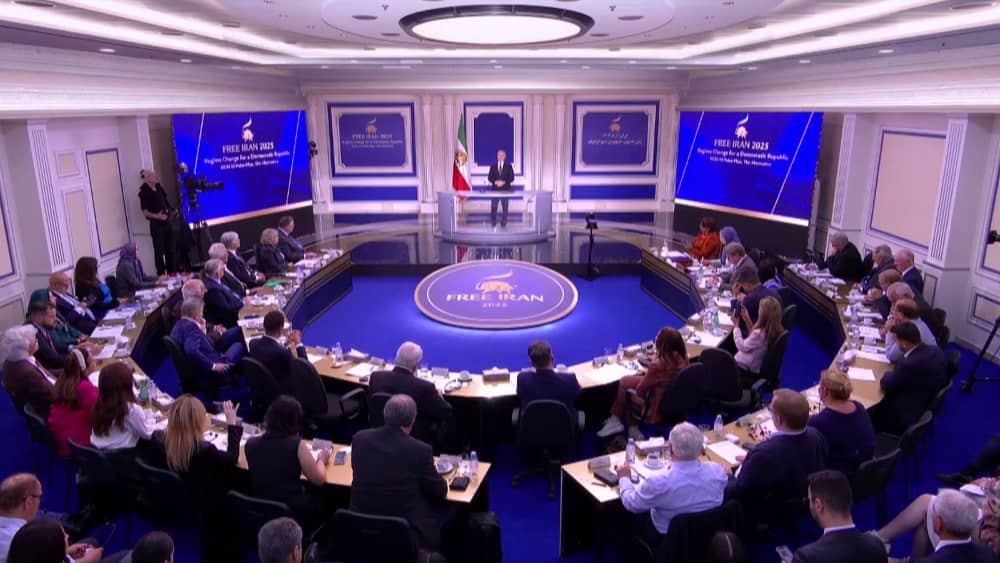 Former Romanian MP Dr. Ben-Oni Ardelean addresses an NCRI conference on May 31, 2025