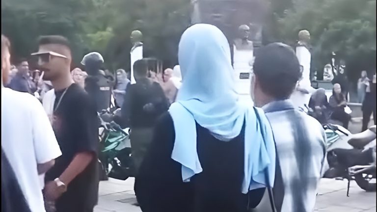 Ordinary Iranians document the collapse of basic services, laying bare a system that cannot govern and refuses to leave