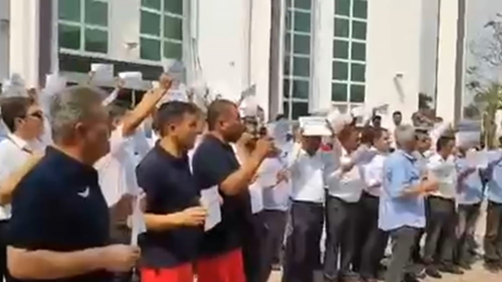 Protest by oil and gas workers in Asaluyeh (September 17, 2025)