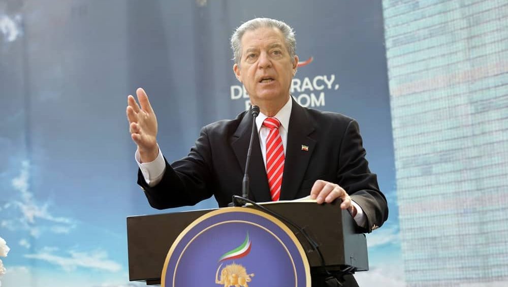 Sam Brownback, former U.S. Ambassador-at-Large for International Religious Freedom, addresses the Iranian Resistance rally in New York City on September 23, 2025
