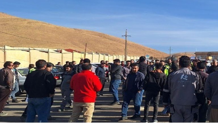 Protest rally by gold mine workers in Takab, West Azarbaijan province (December 24, 2025)