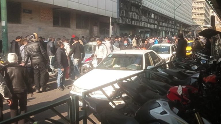 Iran protests Day 8. Tehran Bazaar on strike (January 4, 2026)