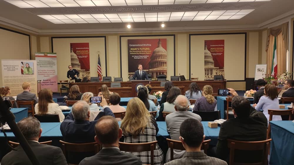 U.S. Congress member Rob Menendez addresses a briefing organized by OIAC on March 26, 2026