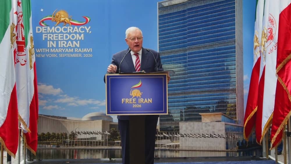 Gen. Keith Kellogg addresses a rally in New York on September 22, 2026, to protest the presence of the Iranian regime’s delegation at the UN General Assembly