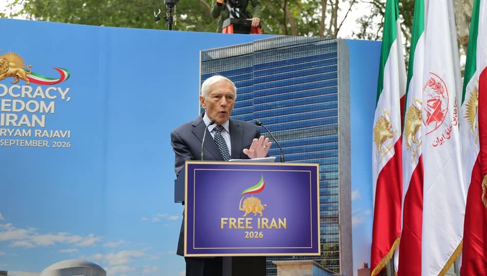 Gen. Wesley Clark addresses a rally in New York on September 22, 2026, to protest the presence of the Iranian regime’s delegation at the UN General Assembly