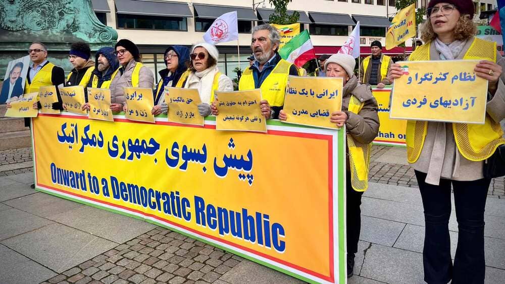 Supporters rally in Gothenburg, Sweden, on October 17, 2026, to reaffirm their support for the NCRI as a democratic alternative to Iran’s ruling religious dictatorship