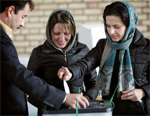 Iraqi women voting Iraqi women voting