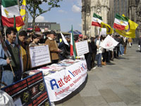 Cologne-bus-7Jun Iranians opposed to mullahs' terrorism, nuclear ambitions