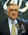 Pachachi Iran smuggling weapons into Iraq - Adnan Pachachi
