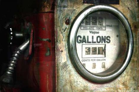 bowser18406_wideweb__470x3110 Iraq accuses Iran of oil smuggling