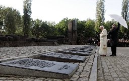 pope-holocaust Iran delays to host Holocaust conference later this year