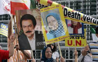 Iranian protestors urge sanctions against Iran Iranian protestors urge sanctions against Iran