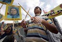 Iran : Demonstrators against mullahsââ¬â¢ nuke, supporters of Maryam Rajavi Iran : Demonstrators against mullahsââ¬â¢ nuke, supporters of Maryam Rajavi