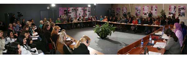 norway-women-meeting