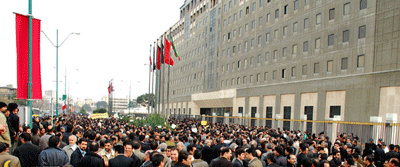 manif-tehran-3-3-07-1