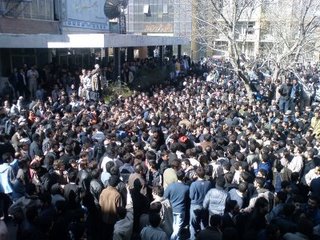 Hundreds of Polytechnic University students protest Hundreds of Polytechnic University students protest