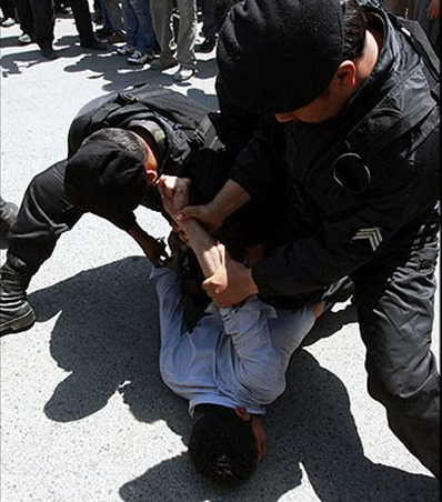 May 2009 - The State Security Forces (SSF) in Tehran -- mullahs’ suppressive police -- arrested more than 50young people in raids carried out in various districts in Tehran May 2009 - The State Security Forces (SSF) in Tehran -- mullahs’ suppressive police -- arrested more than 50young people in raids carried out in various districts in Tehran