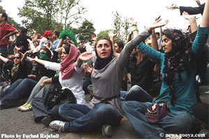 women-uprising-l Iran: Large number of women arrested on July 9